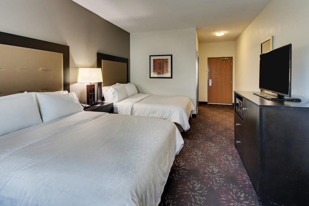 Holiday Inn Express Hotel And Suites Lancaster Lititz 27/73