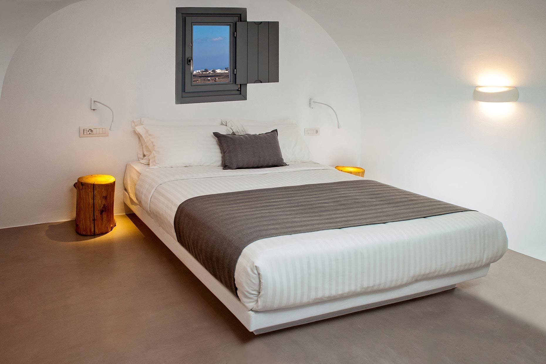 SUPERIOR, SUITE, KING BED, PLUNGE POOL