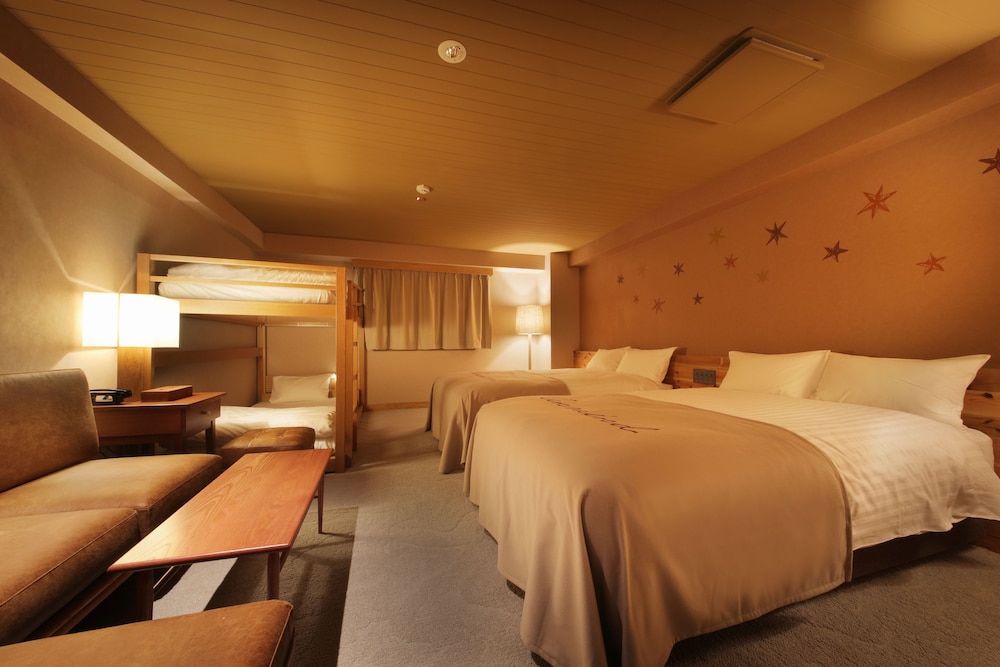 Unwind Hotel Bar Sapporo 25/65