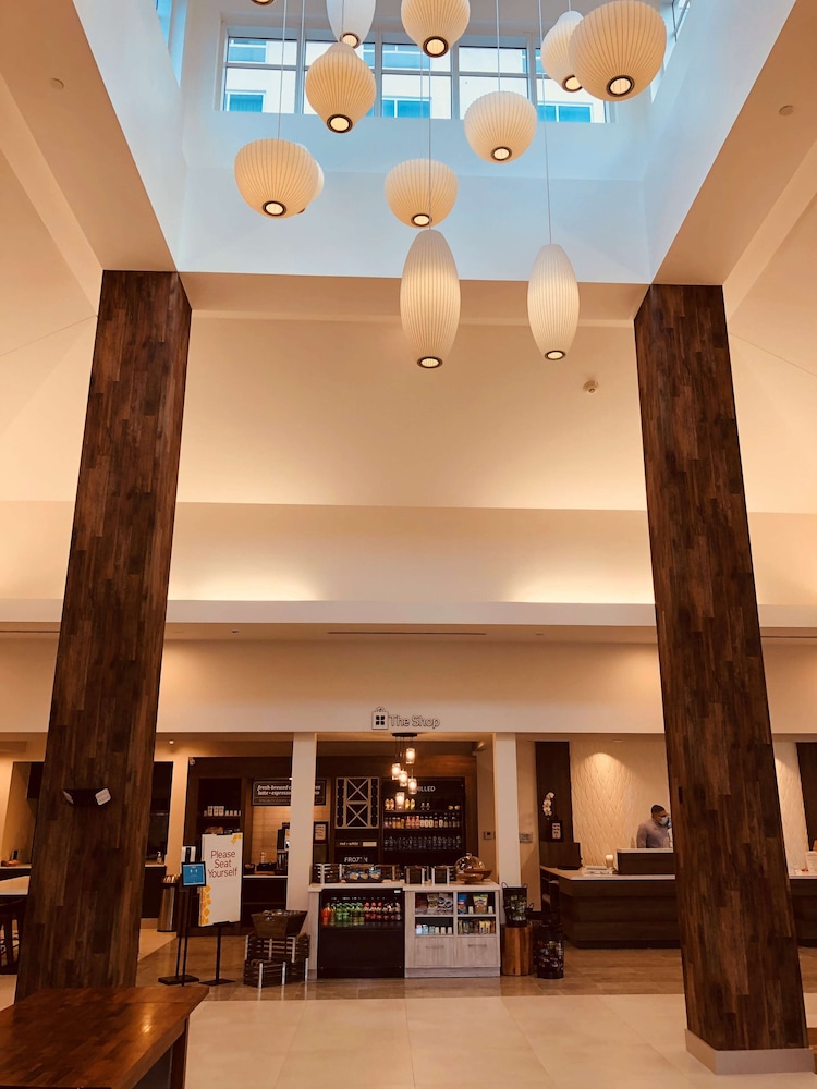 Hilton Garden Inn Miami Airport West 52/64