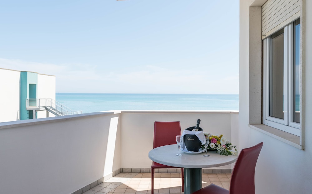 GRAND HOTEL ADRIATICO 3/37