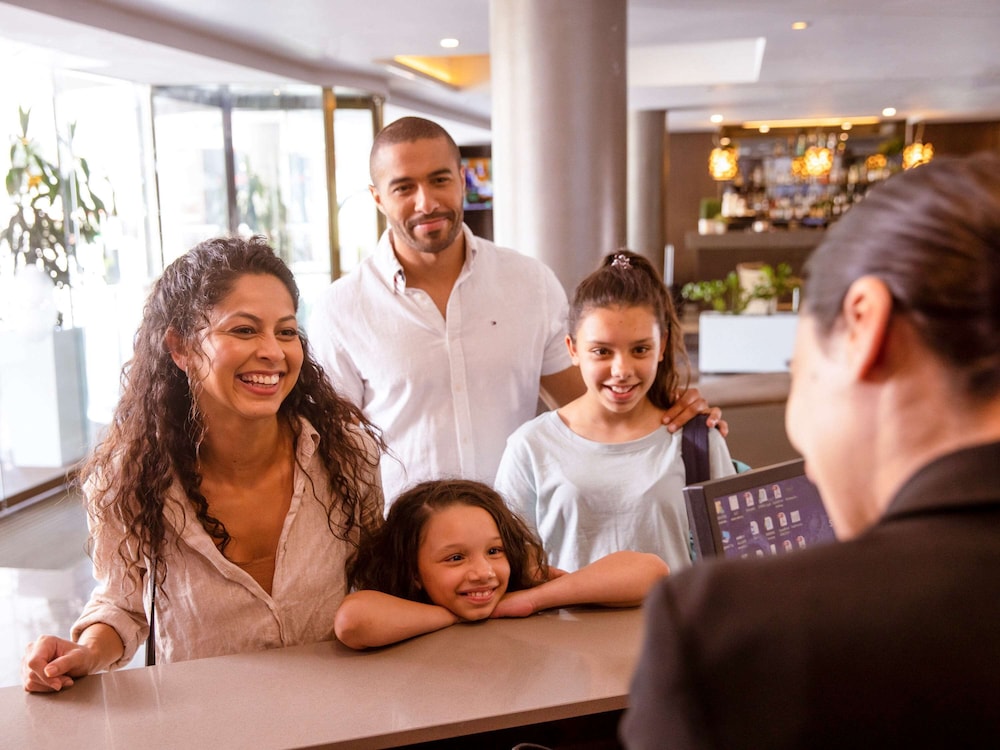NOVOTEL SYDNEY PARRAMATTA 9/70