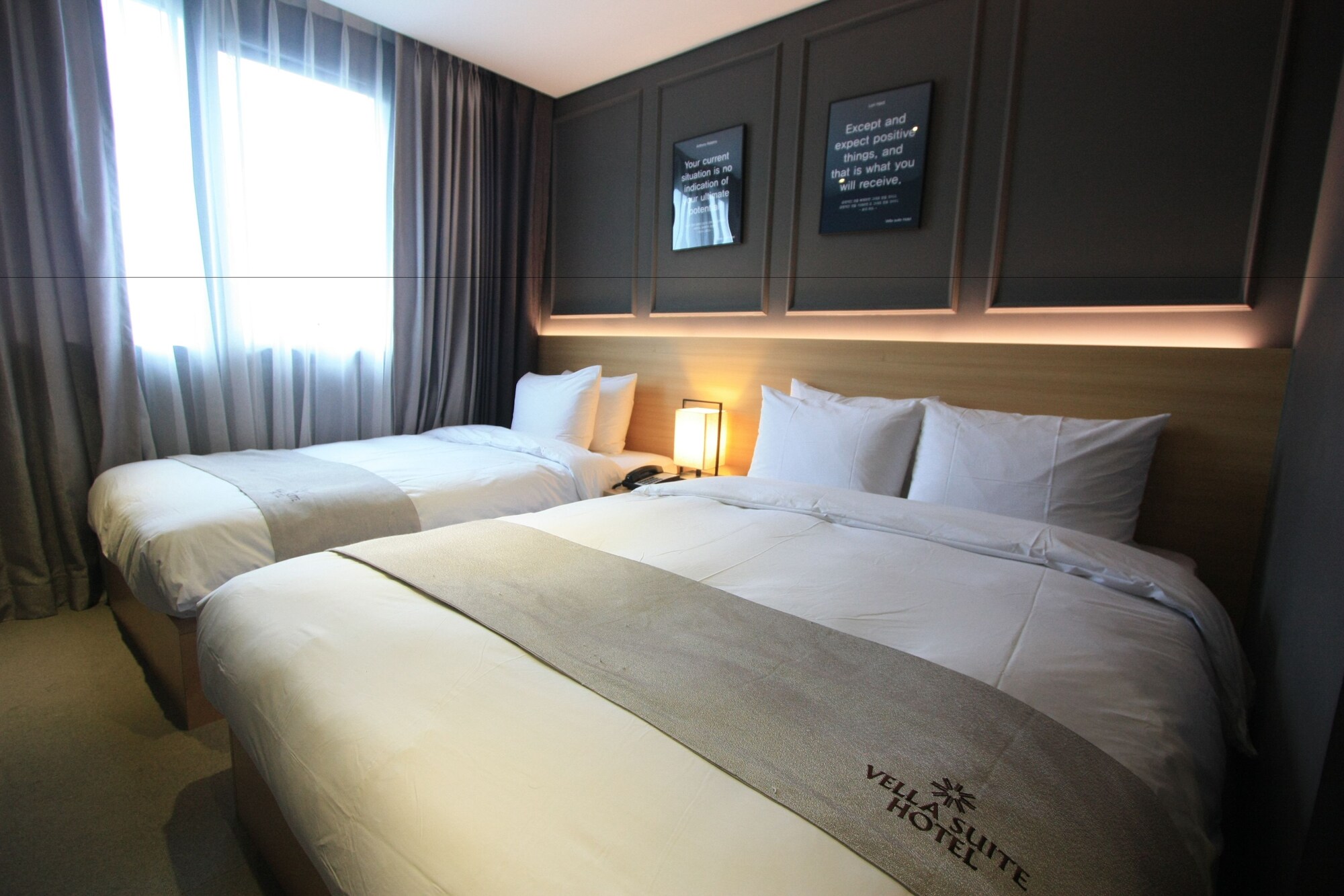 ROOM, SINGLE