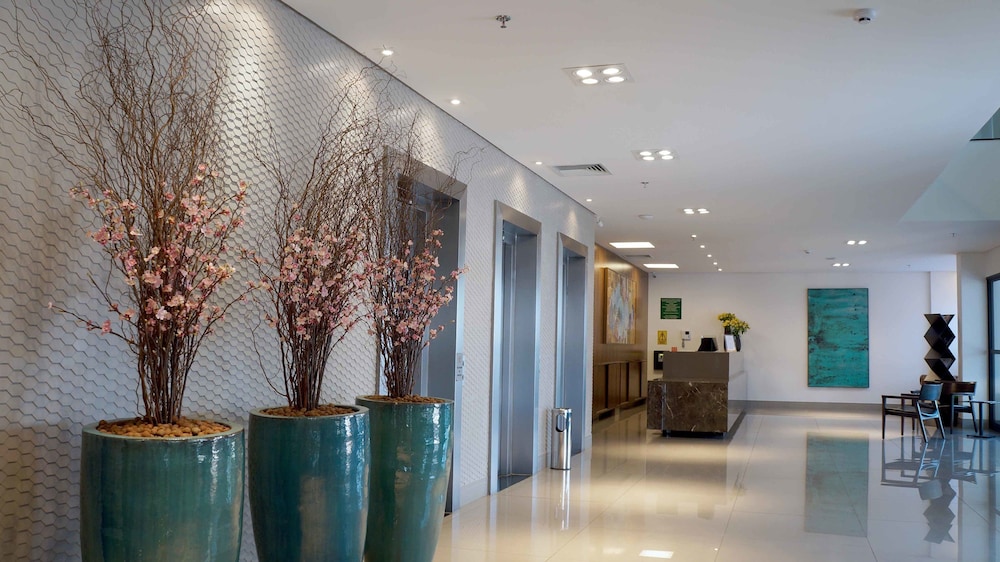Gran Executive Hotel 12/64