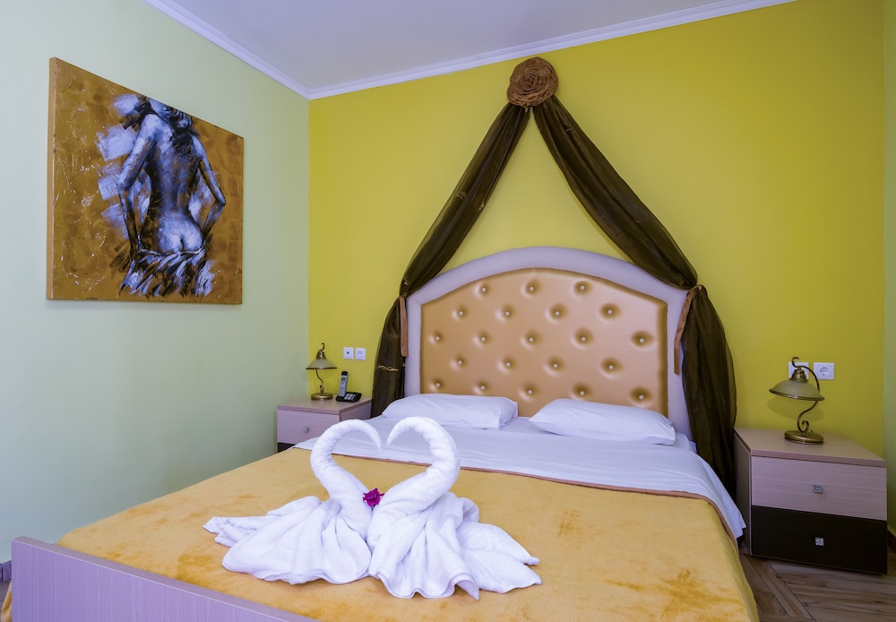 Paradice Hotel Luxury Suites 17/50