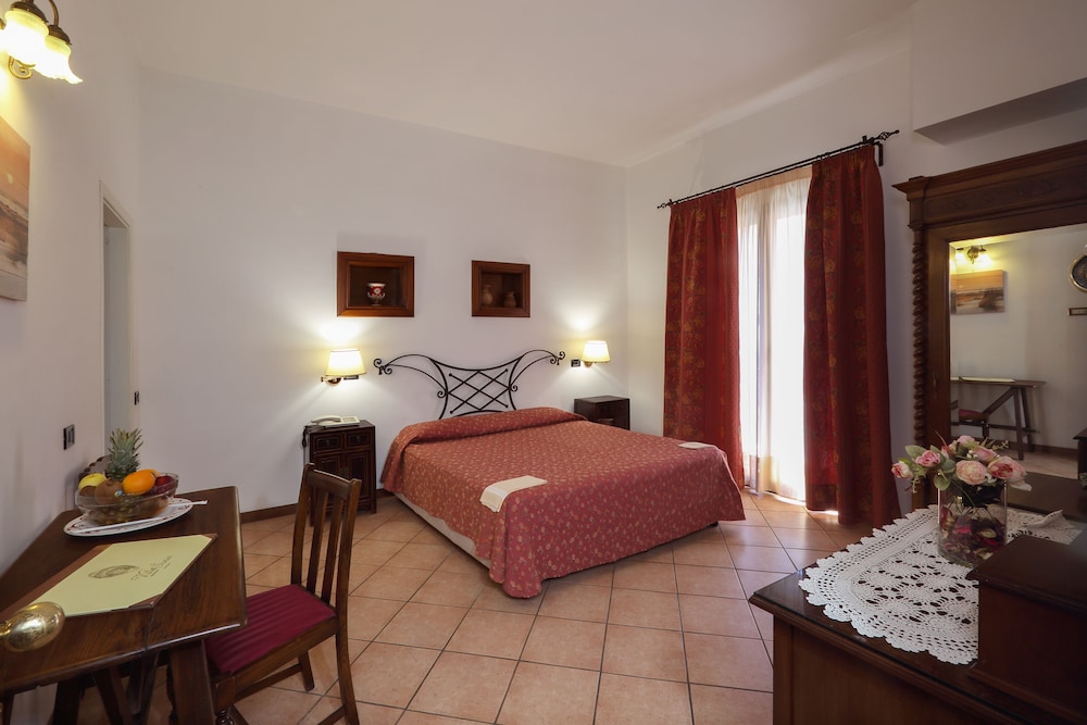 Villa Sonia Hotel 37/86