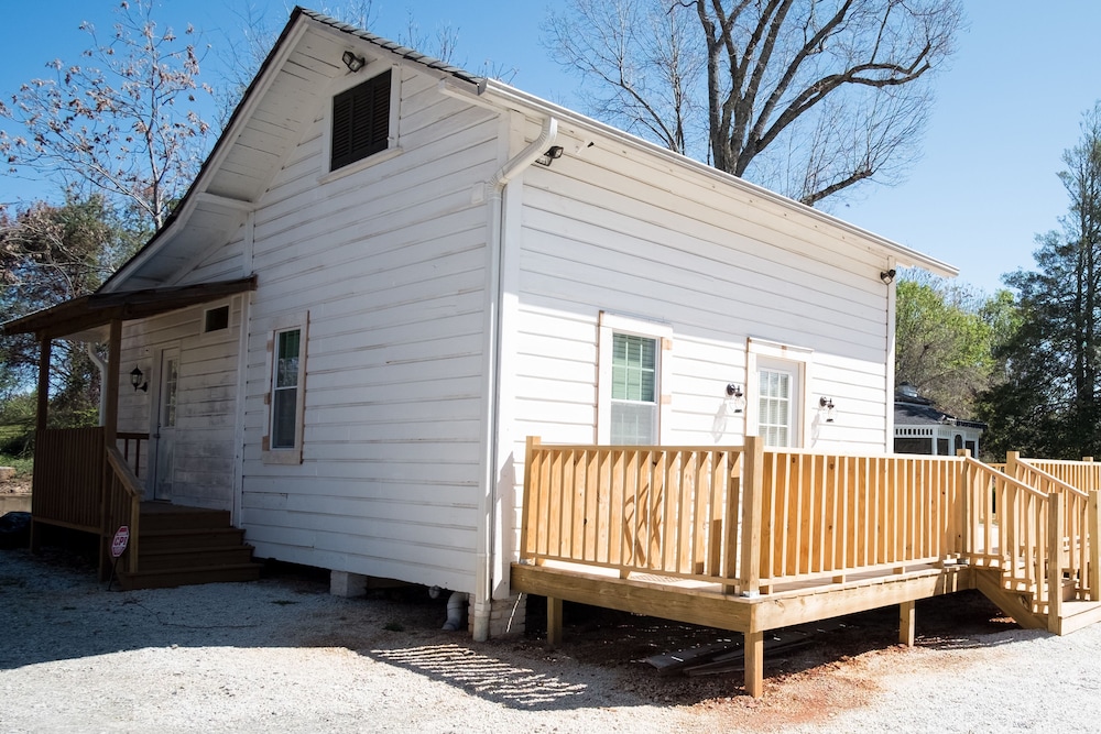 Swamp Rabbit Inn Travelers Rest 6/50