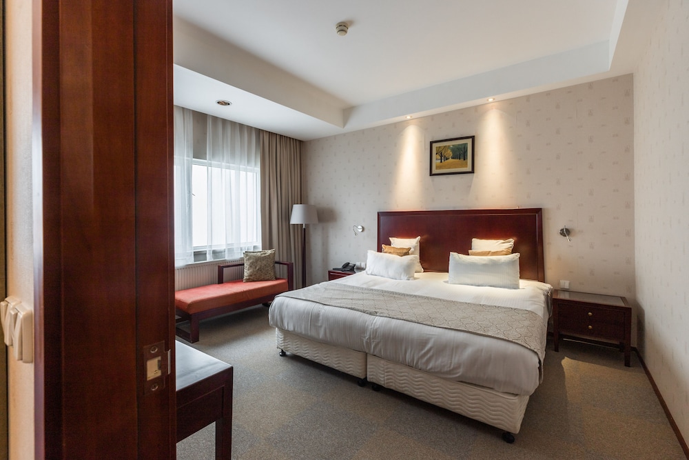 Shanghai Hotel Holland 9/71