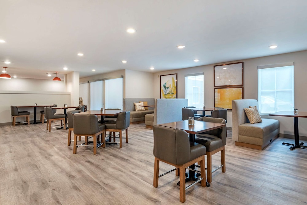 TRYP by Wyndham Tallahassee North I-10 Capital Circle 50/63