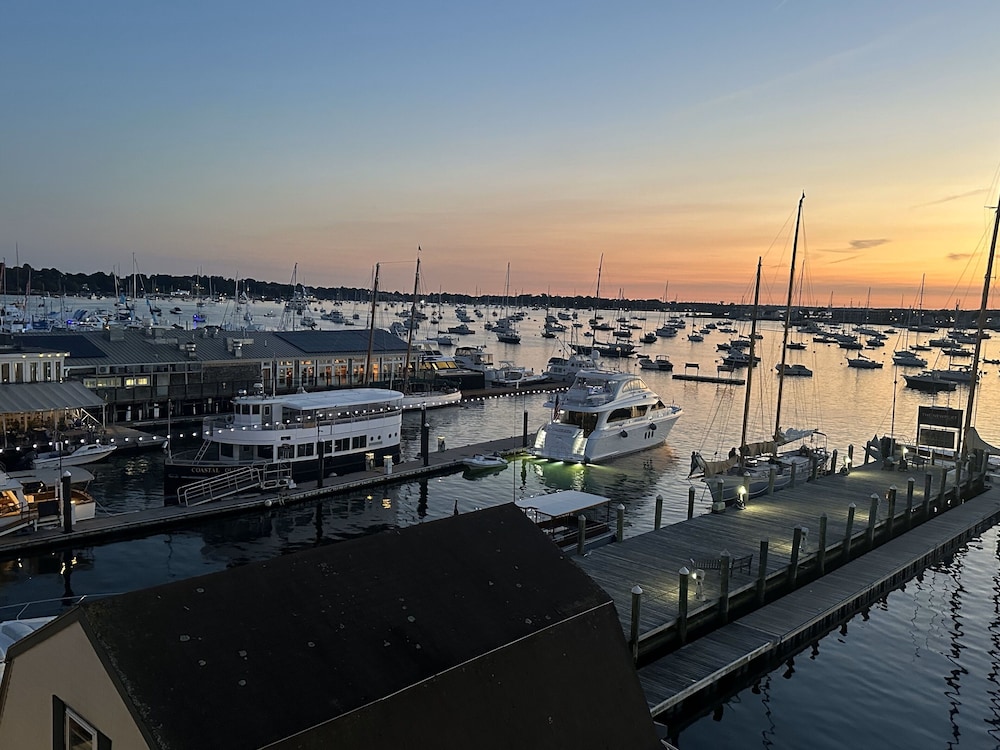 The Newport Harbor Hotel and Marina 51/58