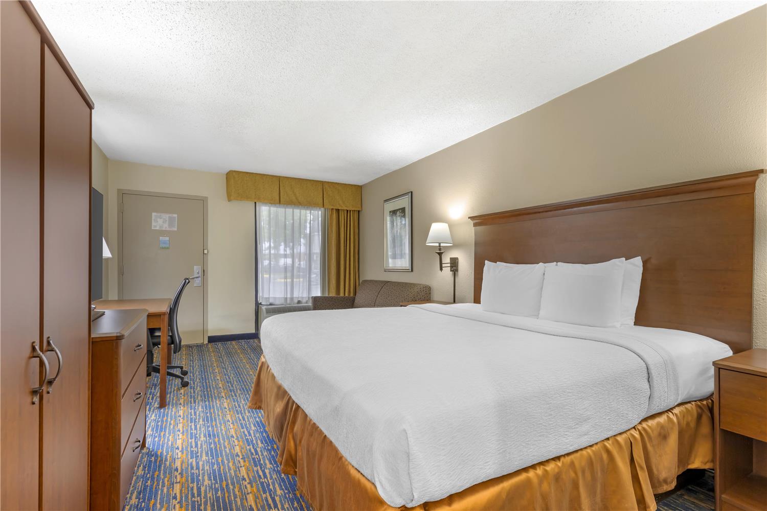 Room, King Bed, Sofa