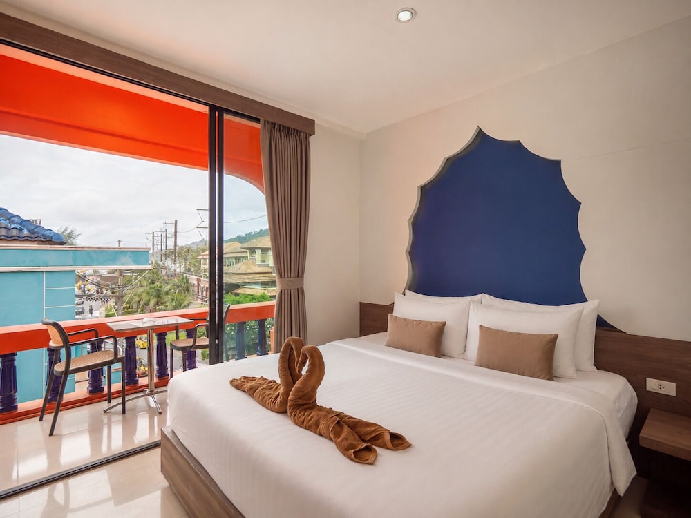 غرفة سوبيريور بسرير مزدوج، Khaleej Mazz Hotel Patong 3/7