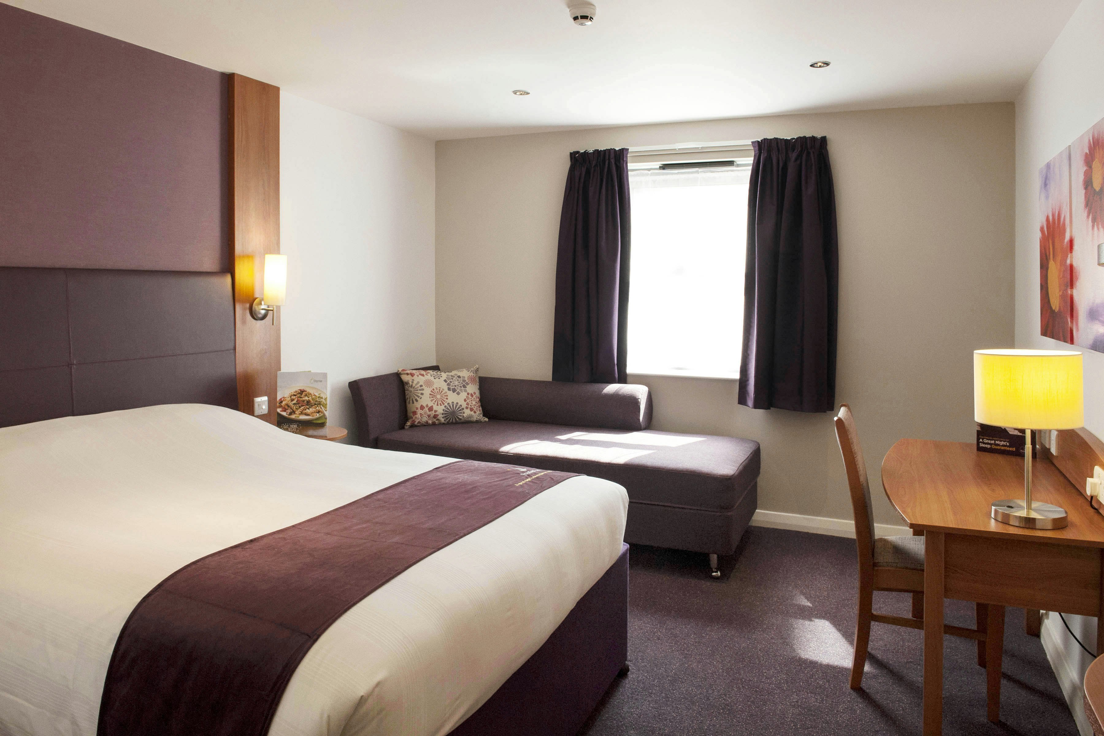 Premier Inn London Croydon Town Centre 13/27