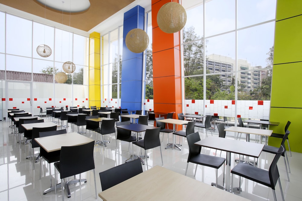 Amaris Hotel Dr Susilo Grogol 37/41