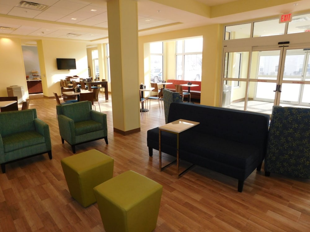 Days Inn & Suites by Wyndham Kearney 4/61