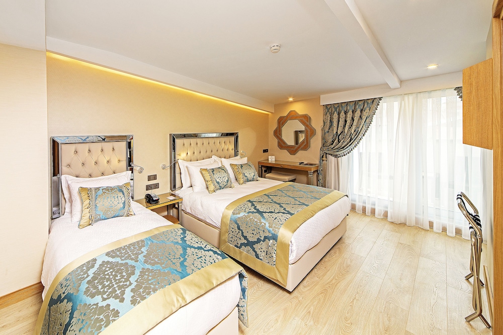 Mukarnas Taksim Hotel 8/68
