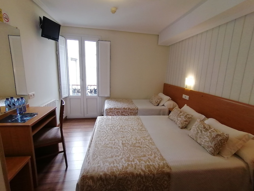 Anosa Casa Hostal 23/73