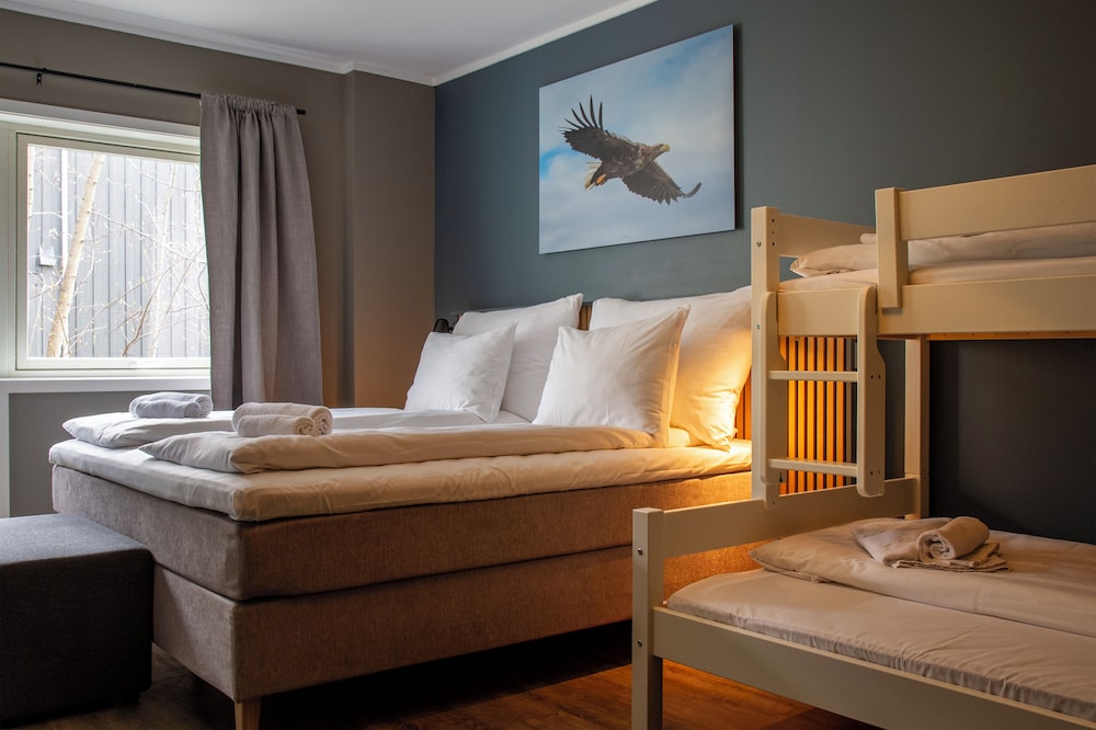 Nordis Hotel Lofoten 33/70