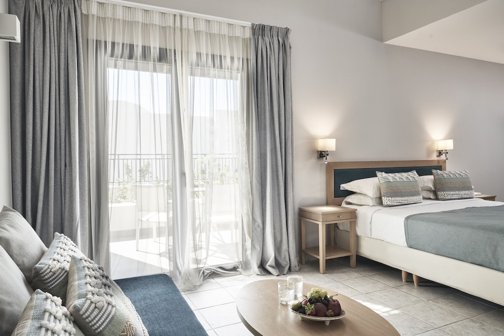 LAKITIRA RESORT & VILLAGE 32/78
