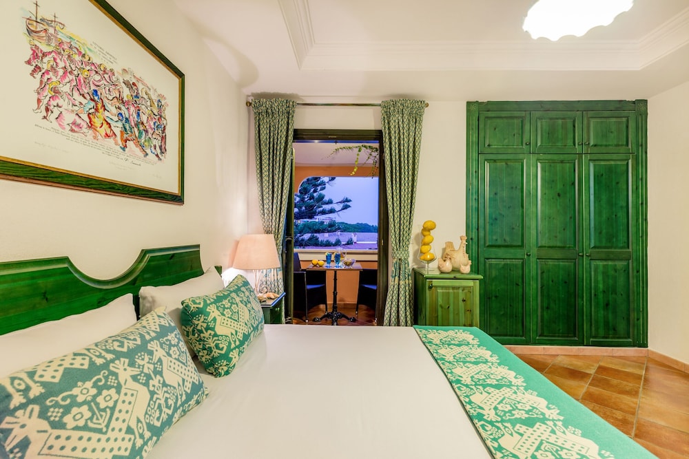 CALA GINEPRO RESORT AND SPA 13/50