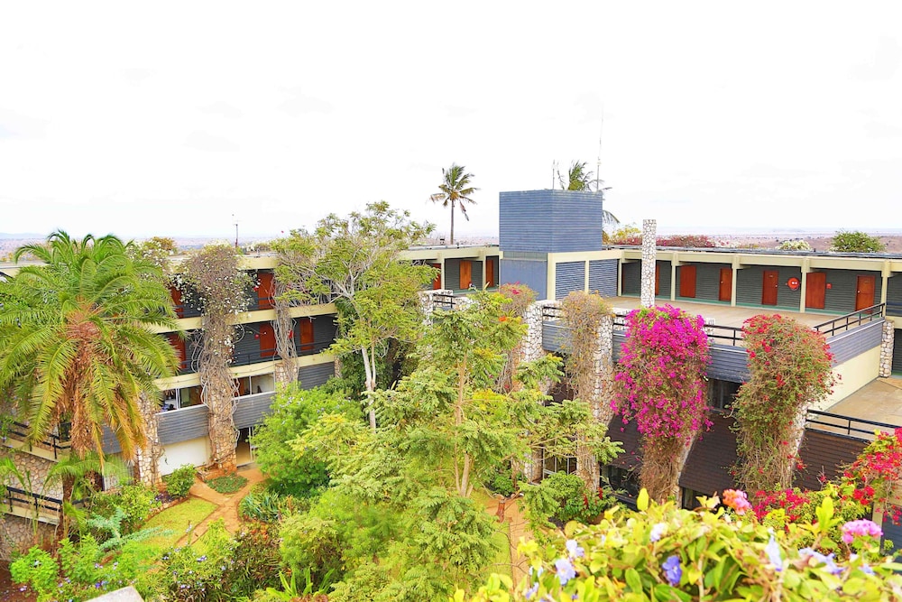 Taita Hills Safari Resort And Spa in TSAVO