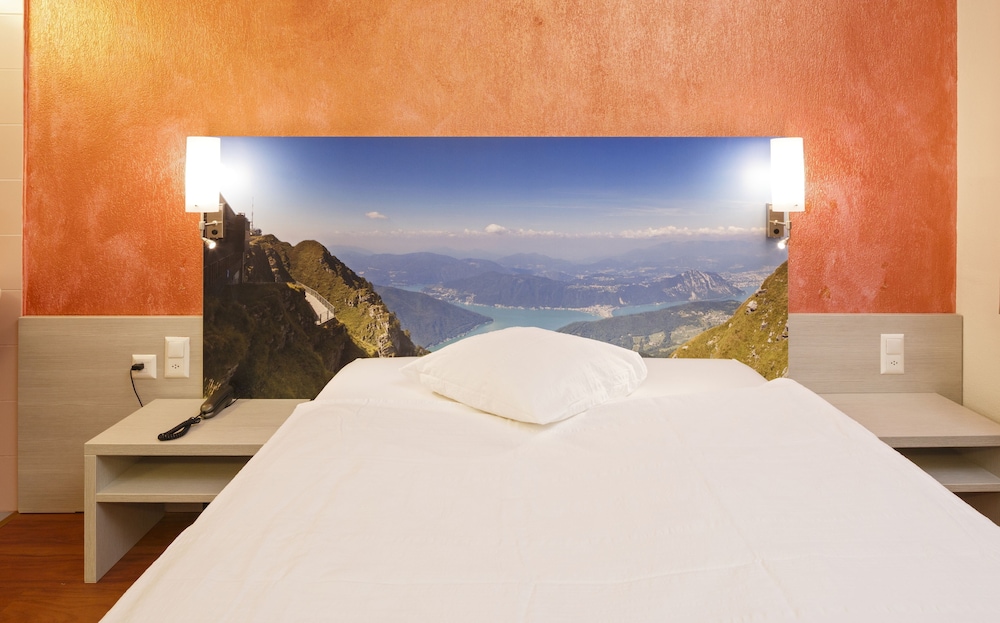 Acquarello Swiss Quality Hotel 34/63