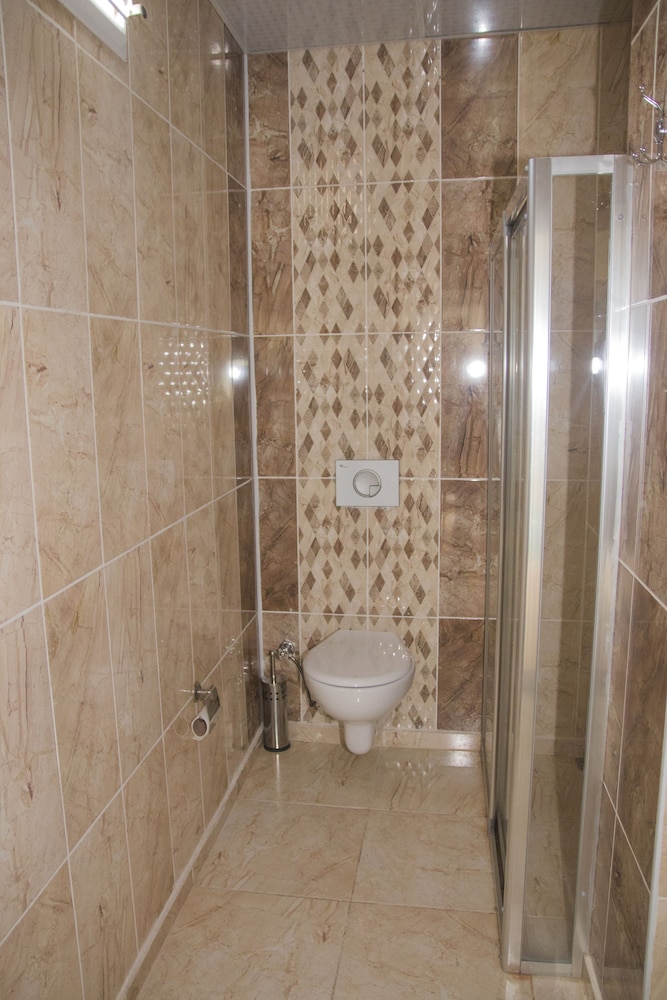 Avesis Hotel 28/32