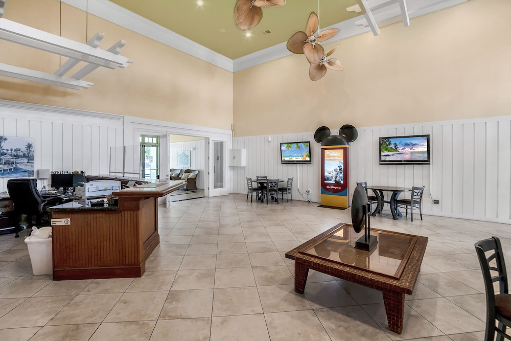Runaway Beach Club Resort 34/68