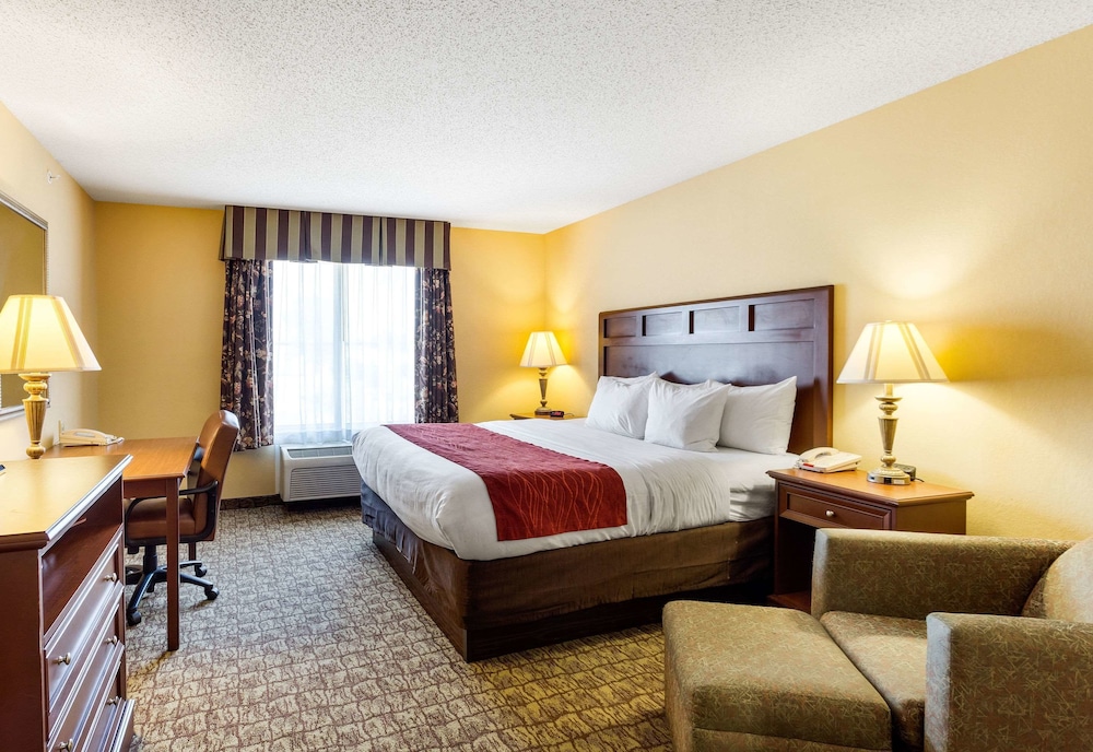 Comfort Inn & Suites Blytheville, AR 18/39