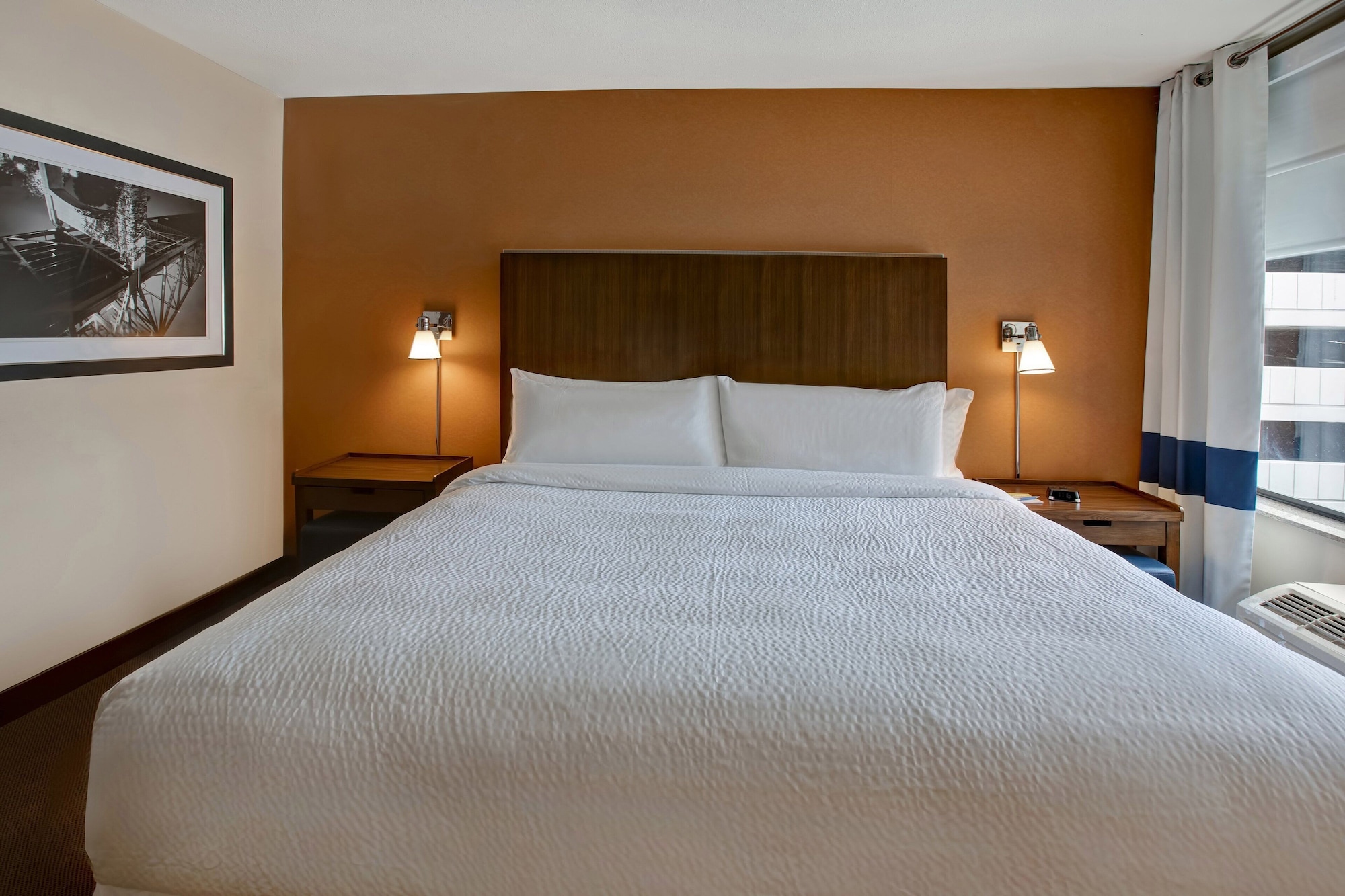 Tower, Junior Suite, Queen Bed
