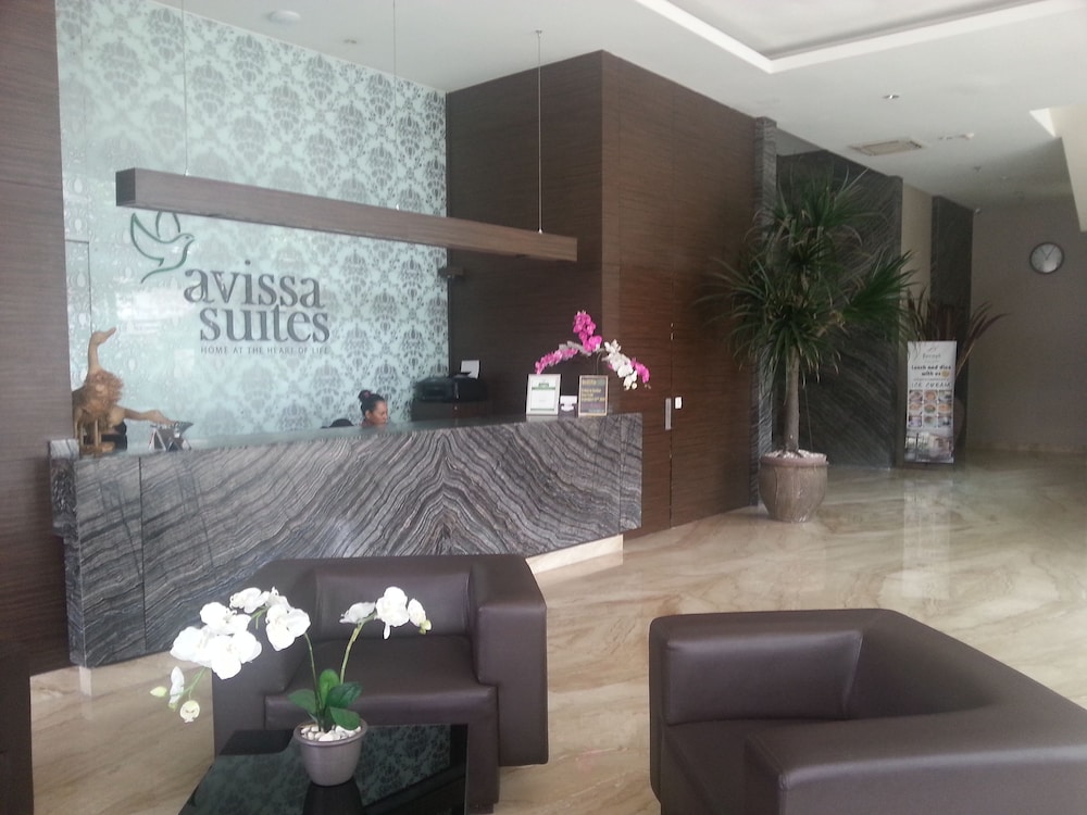 Avissa Suites 8/72