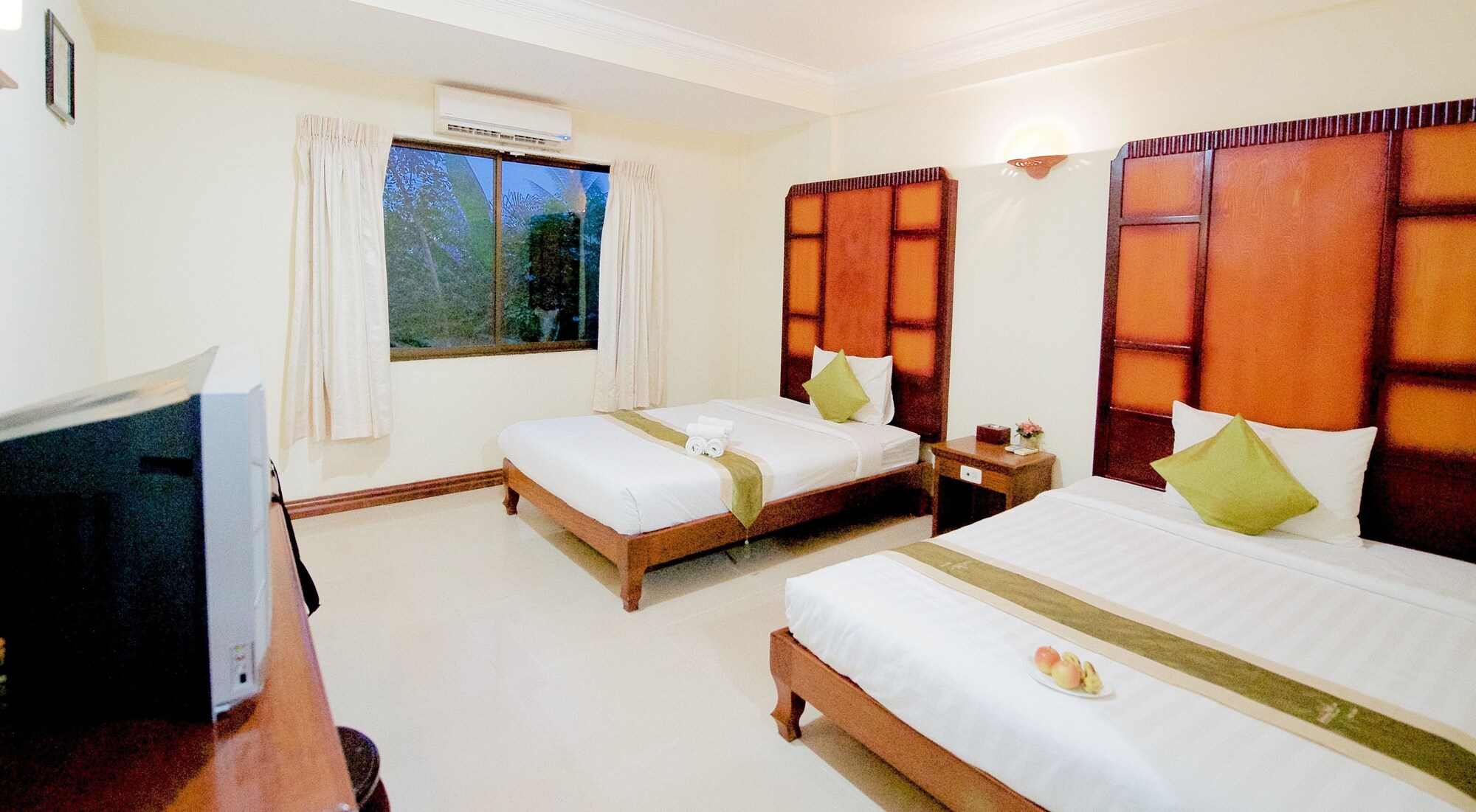 SUPERIOR, TWIN BEDS