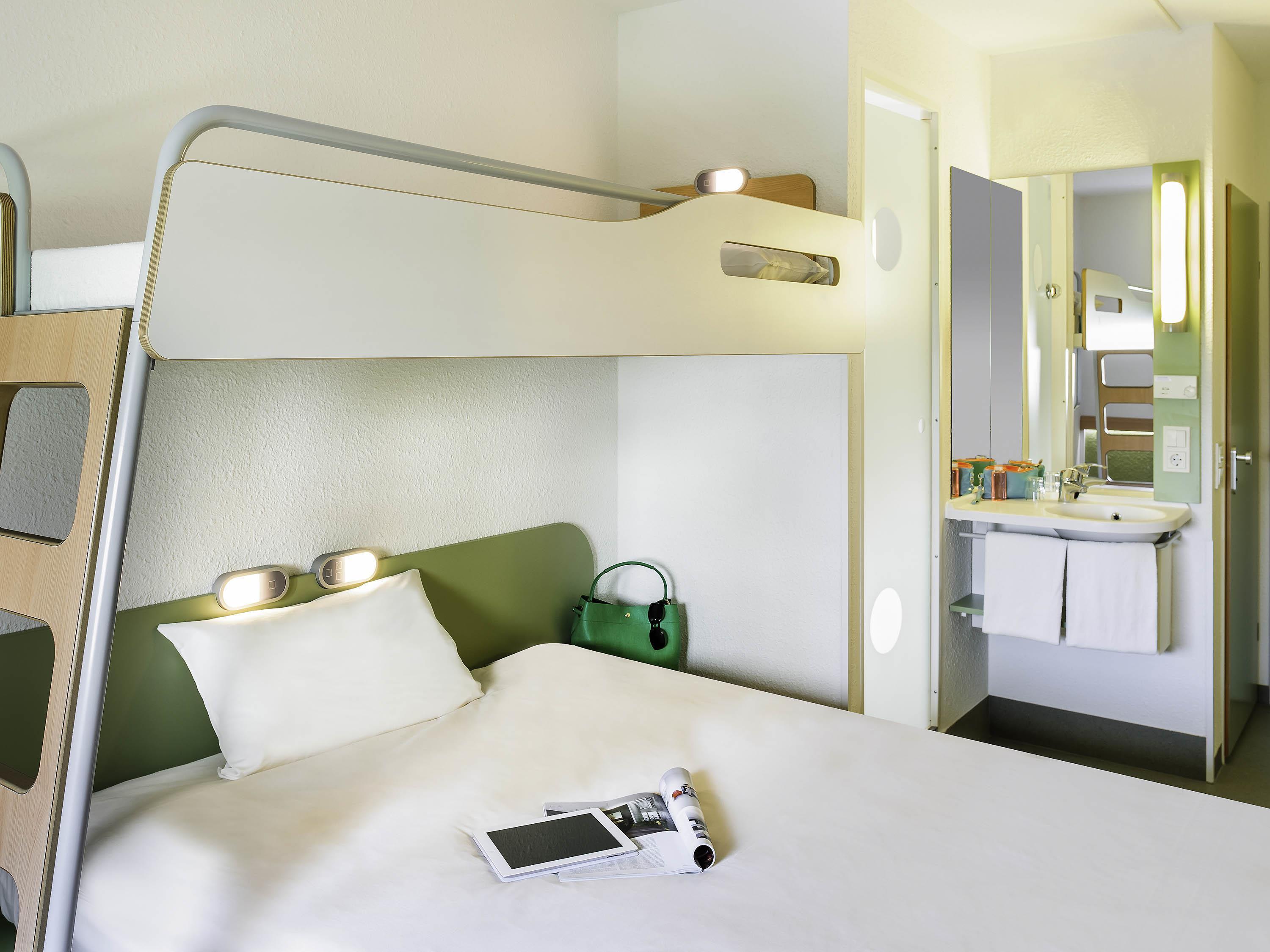 ROOM, TRIPLE, DOUBLE AND BUNK BED