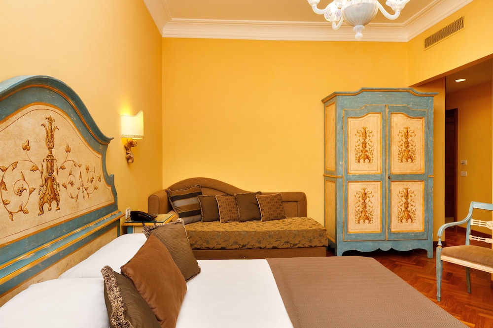 Hotel Palazzo Guardati 37/76