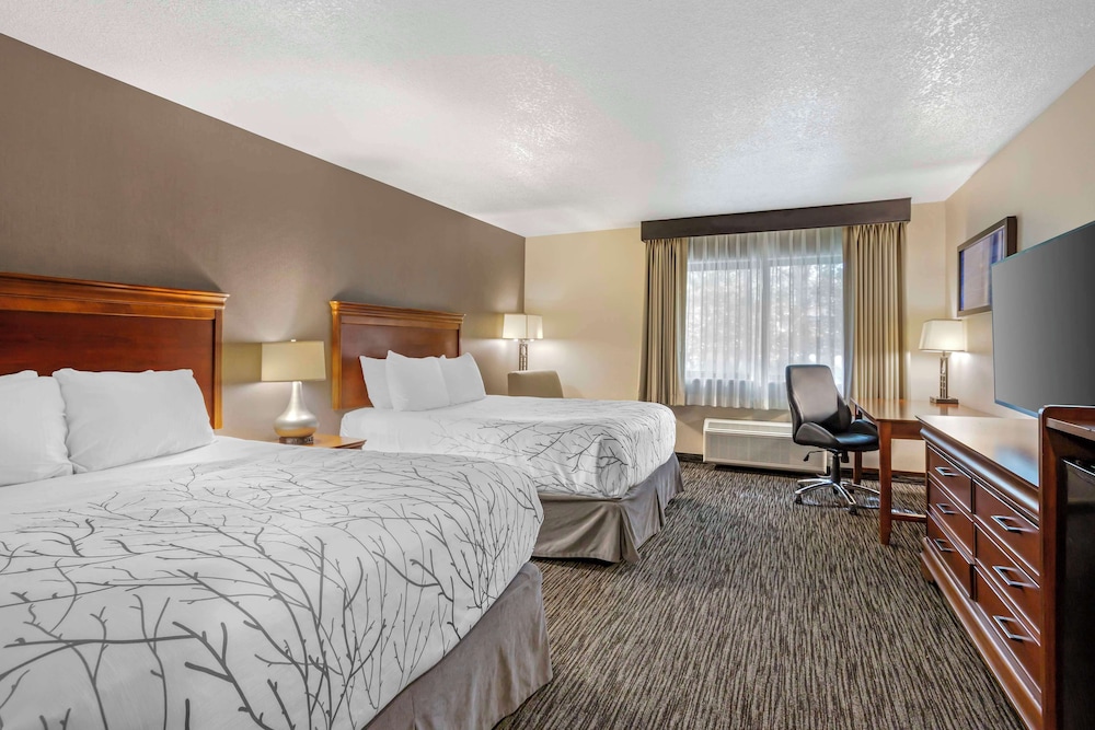 Standard, 2 Queen Beds