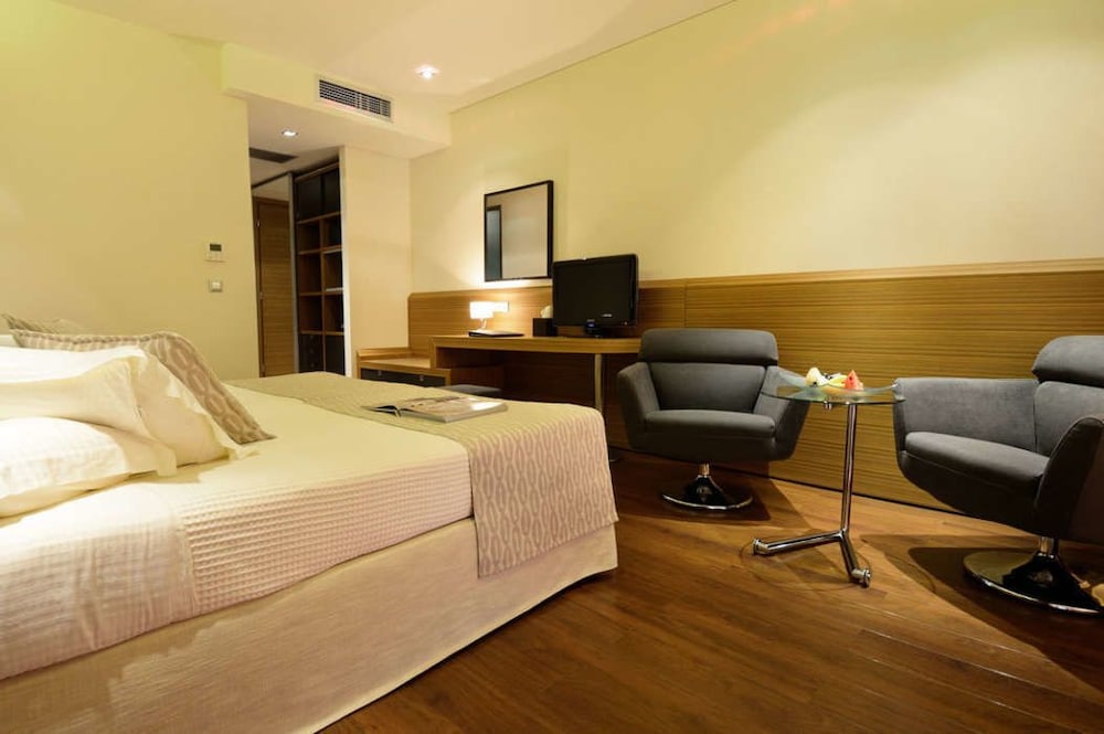 Royal Paradise Beach Resort And Spa 12/50