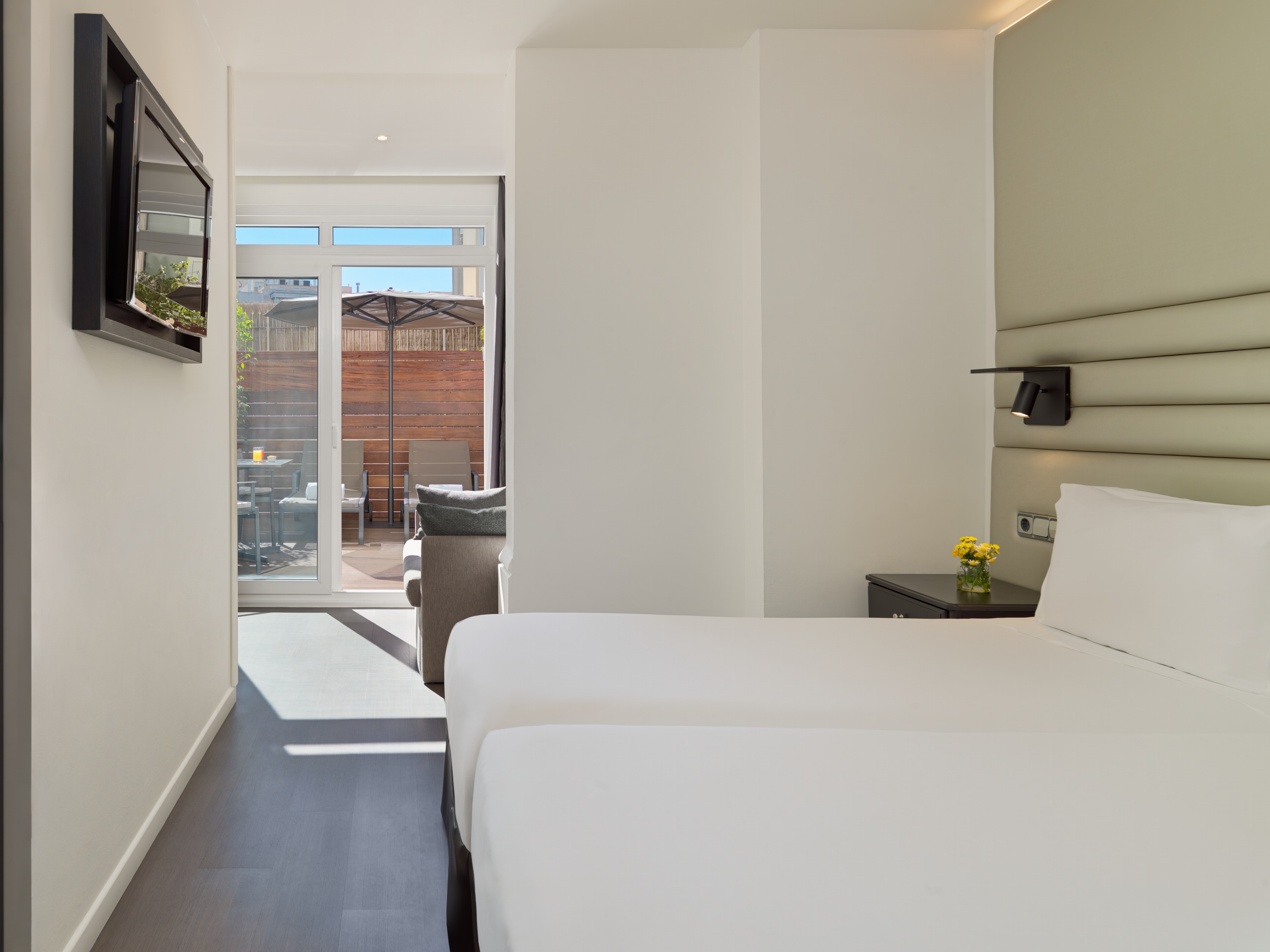 Superior, Terrace