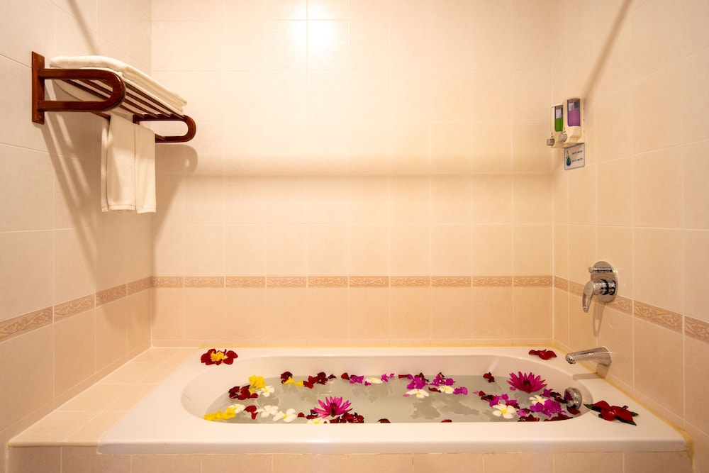 Khemara Angkor Hotel Spa 49/50