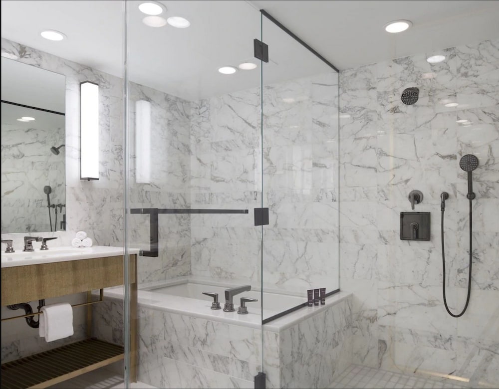 Real Select at the Ritz Carlton Residences, Waikiki Beach 49/50