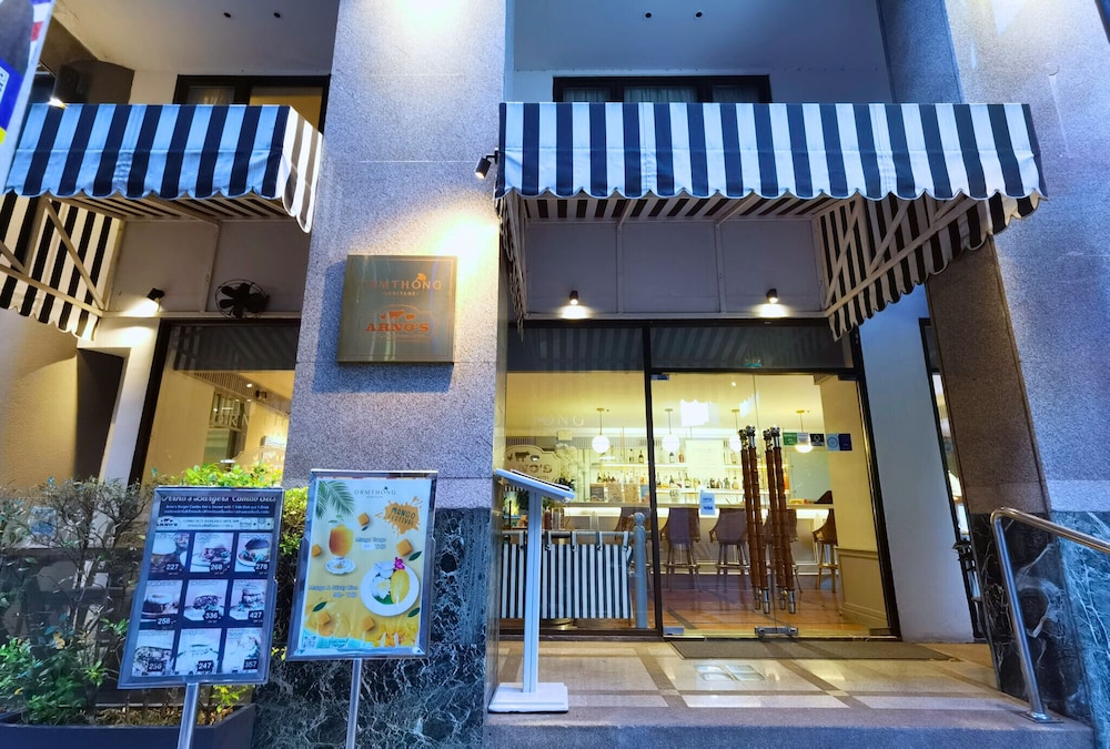 Silom Serene Boutique 3/65