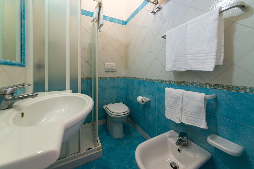 Hotel Villa Ireos 49/50