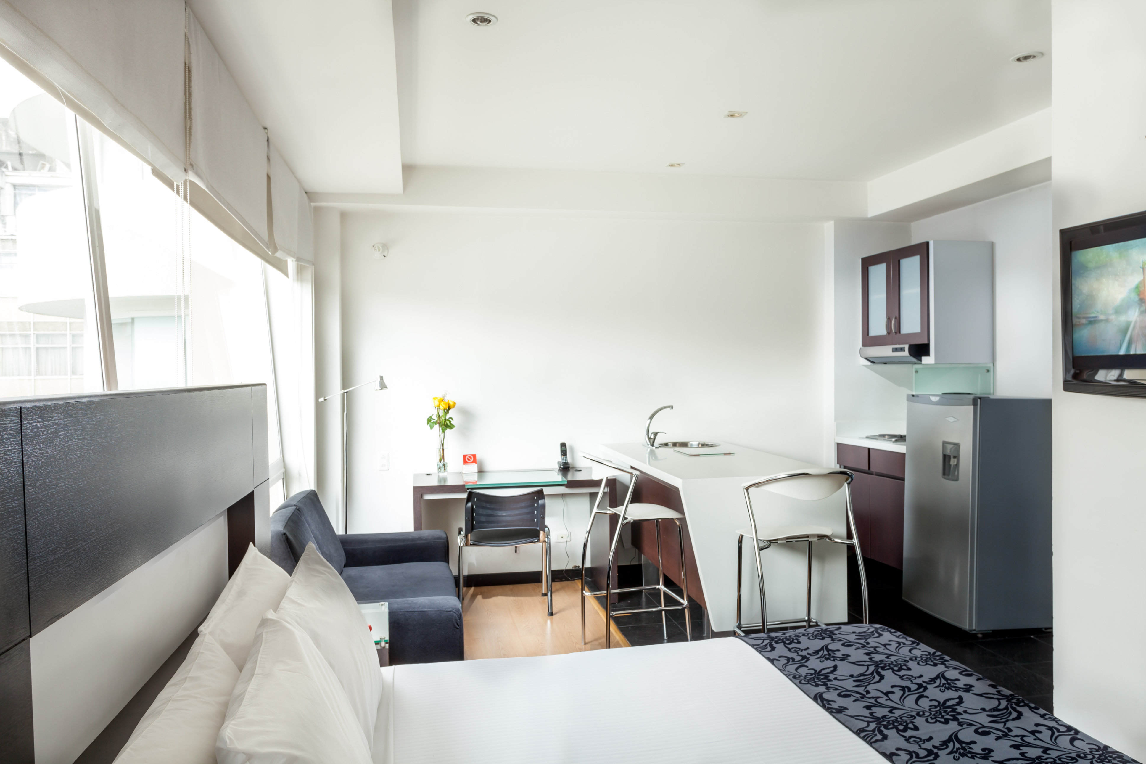 Hotel Continental All Suites 9/17