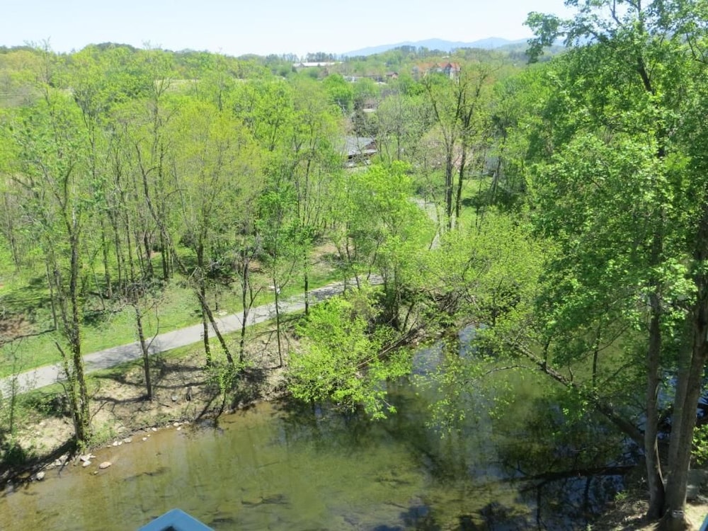 River Place Inn 39/50