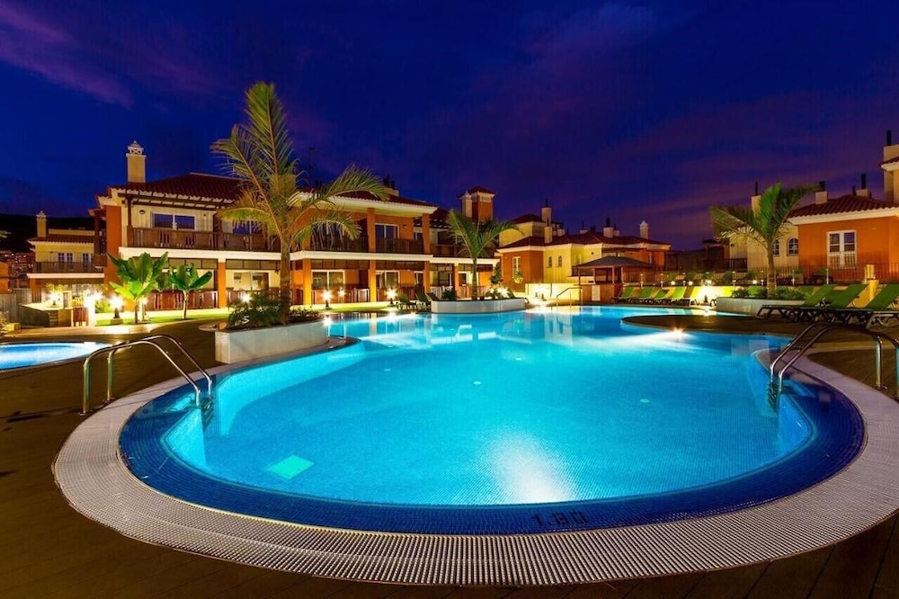 LIVVO Monte Carrera Holiday Homes 6/17