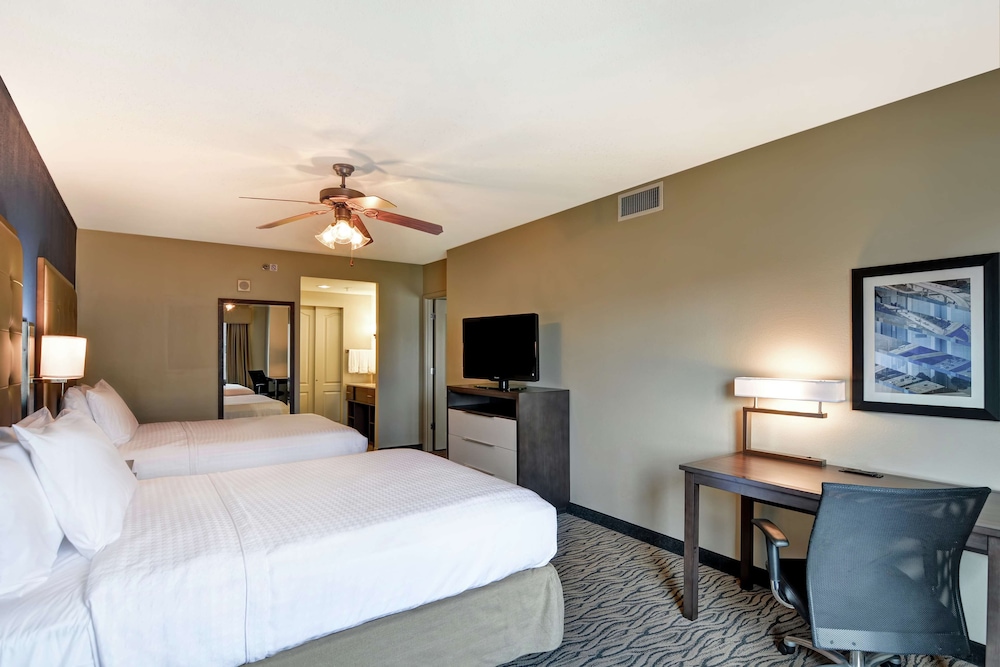 SUITE, 2 QUEEN BEDS, ACCESSIBLE
