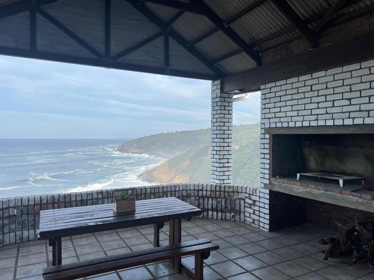 Blue Whale Resort 27/50
