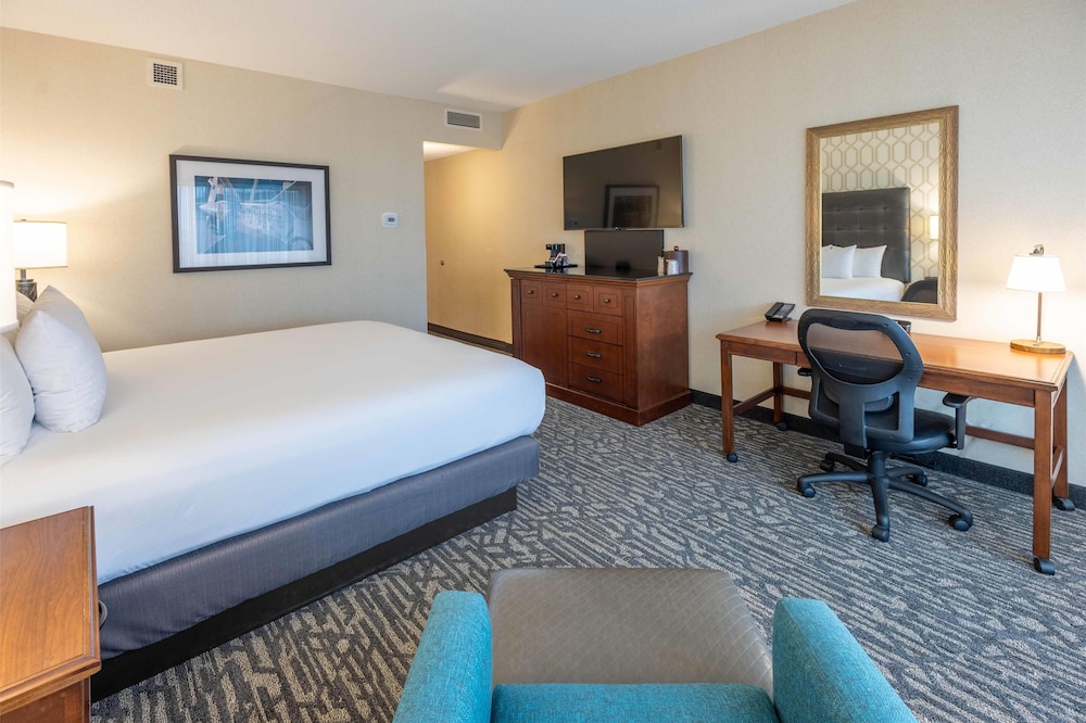 غرفة بسرير كينج في طابق مرتفع، Drury Plaza Hotel St Louis Chesterfield 6/9