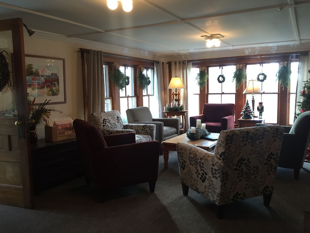The Vermont Inn 32/50