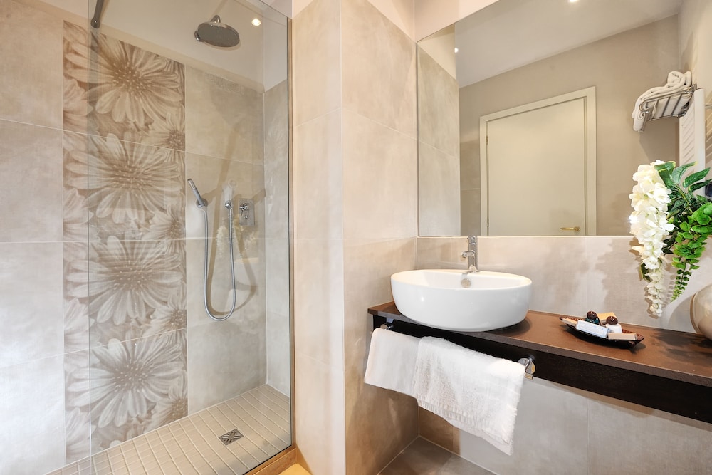 Hotel Life 19/66