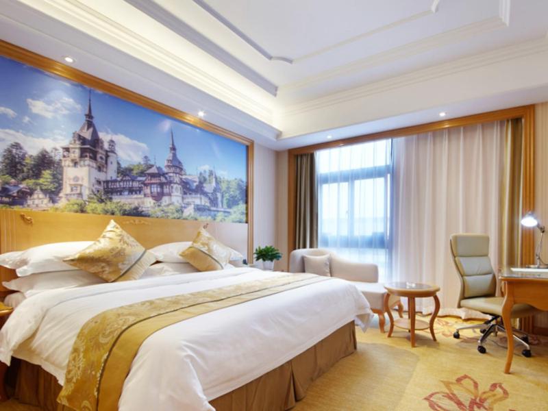 Vienna International Hotel Shanghai Songjiang Development Zone Sports Center Metro Station 6/17